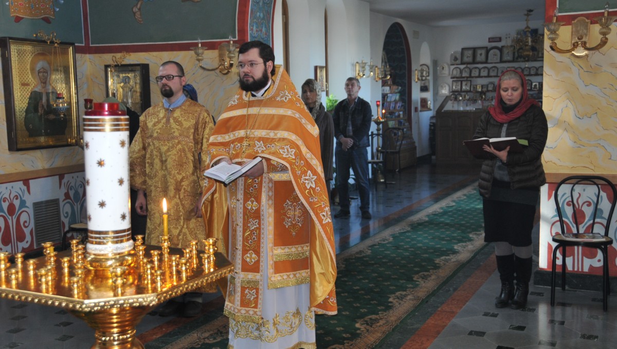 Благодарственный молебен в день рождения Святейшего Патриарха