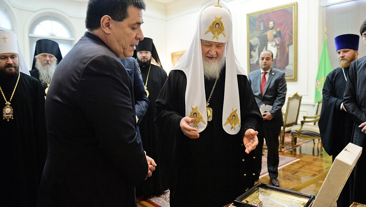 Святейший Патриарх Кирилл встретился с Президентом Республики Парагвай Орасио Картесом